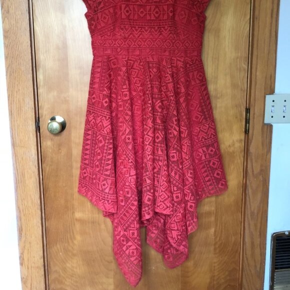 Stunning Anthro Maeve Prima Dress - Red Coral Lace - Picture 4 of 8